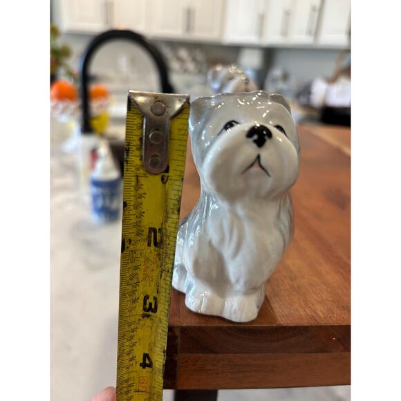 Vintage Ceramic set of Terrier dogs salt and pepper shakers collectible - Picture 4 of 5